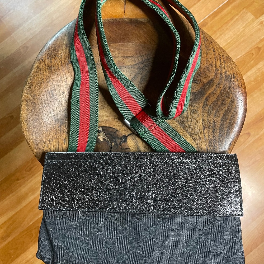 Gucci Black Vintage Web GG Canvas, Leather Crossbody Bag